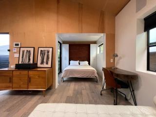 Venice Beach Bungalow by ArtSpace Locations - 1