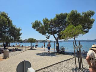 Studio VALENT-fast WiFi, free parking,balcony,near the beach - Zadar - 6