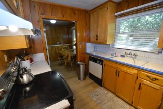 Lakeside Cabin With Lake View New Listing - 6