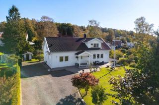 Modern villa near city & nature - Göteborg - 0