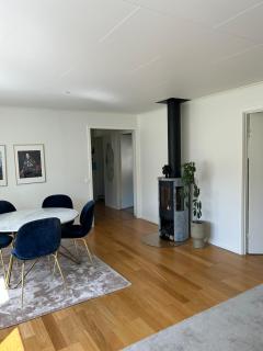 Modern villa near city & nature - Göteborg - 4