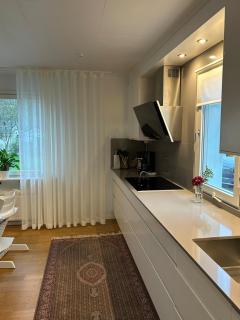 Modern villa near city & nature - Göteborg - 5