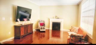 luxurious Private Master bedroom - Markham - 3