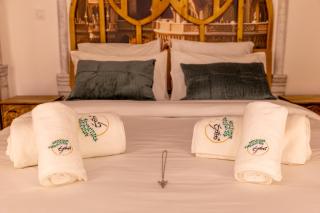Ellendor, Parenthèse amoureuse et spa en Terre du Milieu - Évreux - 3