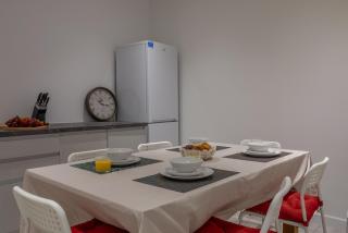 7 Bedroom Entire House in Harrow Greater London, 2 Private Parking, Hi Speed WiFi - Hatch End - 1