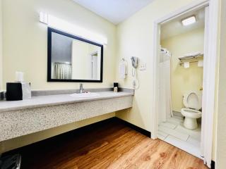 Hometown INN - Berea - 1
