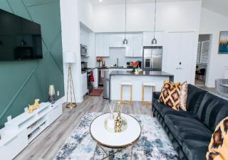 Cozy and Chic 3BR Retreat in Downtown Houston - Houston - 3