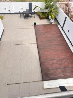 The Minimalist House With A Private Swimming Pool - Accra - 8