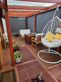 Near the Airport Cozy Cabin Style Entire Tiny Home - Auckland - 6