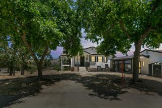 Desert Mountain Escape with Private Hot Tub home - Tehachapi - 0