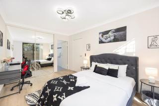 Large 3 bedroom apartment in Redfern - 7