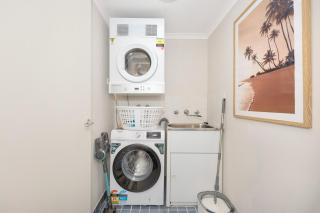 Large 3 bedroom apartment in Redfern - 5