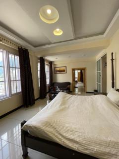 Magnum Hotel and Restaurant - - 3