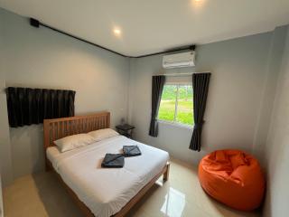 Friendlyhostel - Khao Sok - 0
