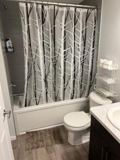 Short stay Basement - Calgary - 2
