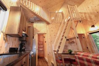 Le Pic-Bois - Waterfront Chalet with Spa - Valcartier Station - 1