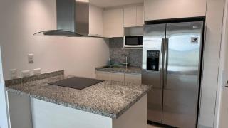 Bonito apartamento en el Hotel Poseidon, Noveno Piso - Manta - 2
