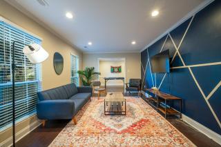 Comfy 3 Bed Housebackyardwifispacy - Charlotte - 0