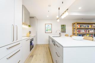 Luxury Griffith Retreat steps from Iconic Manuka - Hosted by Canstay - 7