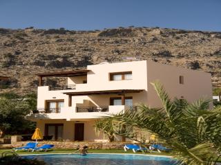 Beautiful Villa in Pefkoi Rhodes with Swimming Pool - Pefkos di Rodi - 2