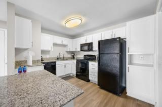 2BR Spacious Getaway Near Dwntown, Pool, UT Austin - Austin - 6