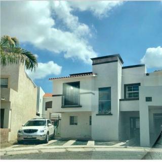 Casa Elegante con gran espacio - Hermosillo - 4