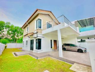 Embun Homestay Puchong SemiD 1-10Pax 6-7CarPark - Puchong - 8