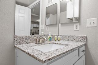 2BR Modern Hideaway near Downtown, Gated, Pool - 3