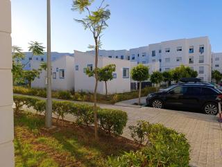 Beachside 2 Bedroom Apartment in Diplomatic Forest Tangier with Free Parking - Tanger - 9