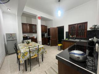 Cozy family home villa near stunning beach - Nayinamadama East - 6