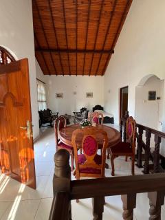 Cozy family home villa near stunning beach - Nayinamadama East - 5