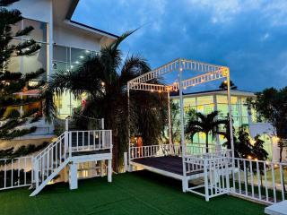 The Grand Pool Villa Pattani - Pattani - 8