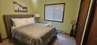 Cozy Retreat in Scenic Poconos - Tobyhanna - 1