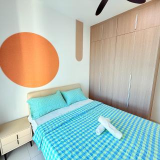 Macrolink 2B2R 7 pax Condo Medini near legoland - - 7