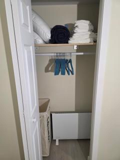 Haven YYC Guest Suite in Northwest Calgary - Calgary - 4