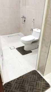 شقه مميزه بغرفة نوم وصالة واسعه - Hafr Al Baten - 5