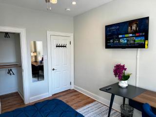 Hotel-Style, No Host, Professionally Managed ID297 - 6