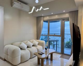 Panoramic Seaview 2BR near Airport Facing the Bay 6G - Manila - 1