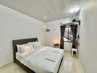 Spacious 2 Storey Homestay Tanjung Bungah 25Pax by 3C - 6