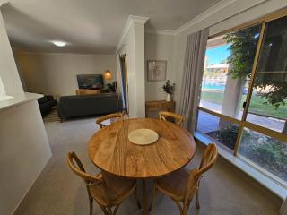 Pelican Shore Villa 12 - Kalbarri WA - 5