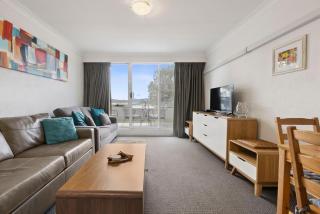 Horizons 407 - Jindabyne - 6