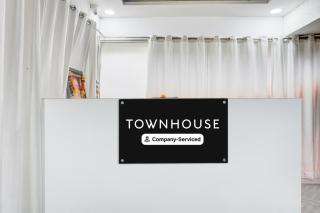 Super Townhouse Koregaon Park Formerly Red Velvet Suite - Pune - 8