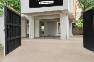 Super Townhouse Koregaon Park Formerly Red Velvet Suite - Pune - 1