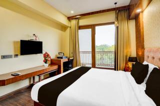 Super Townhouse Sector 47 Near Medanta - Gurgaon - 4