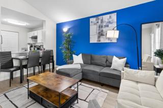 Modern 2BR Downtown Austin Pool, Gym, Parking - Austin - 0