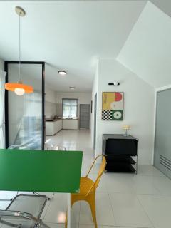 Lake Grove 17 near Tambun 4BR - 8 PAX - 6