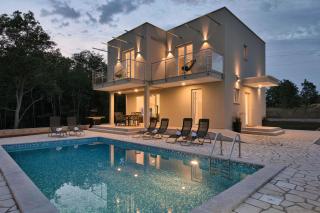 Villa Sarah, mediterranean elegance minutes from the beach - VeliGolji - 0