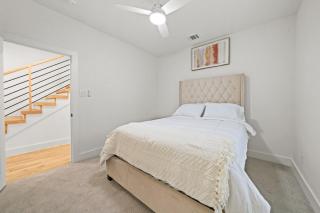 Luxury Townhouse in the Heart of Oak Lawn, Dallas - Dallas - 3