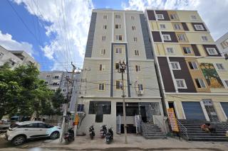 Om Sri Vigneshwara Palani Grand Hotel - Hyderabad - 0