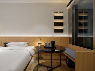 SFEEL设计师酒店Designer Hotel成都太古里春熙路步行街店 - 1